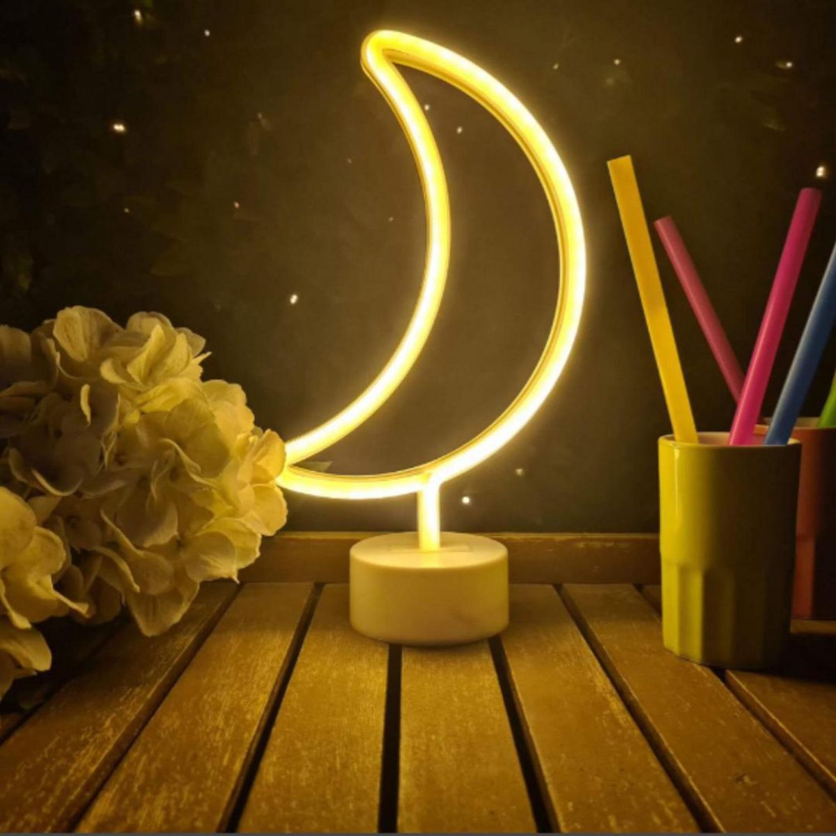 LEDZONE - Letrero Led Luna Dorado 8.5x16.7 cm