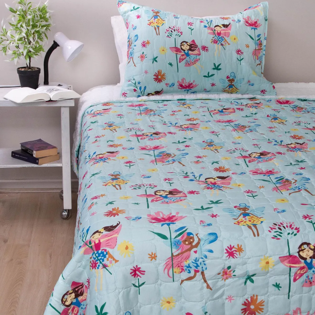 DORAL - Quilt Hadas Estampado 1.5 plazas