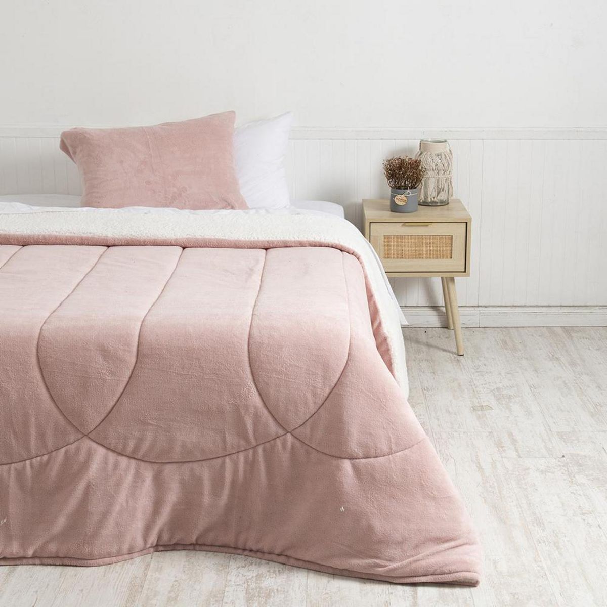 MASHINI - Plumón 1.5 plazas Liso Rosado 