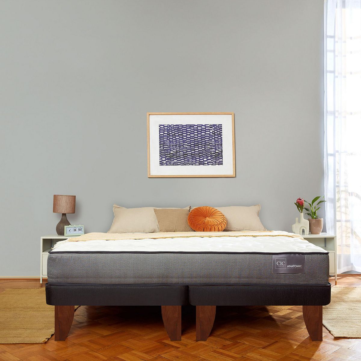 CIC - Cama Europea anatomic king respaldo Villarrica negro