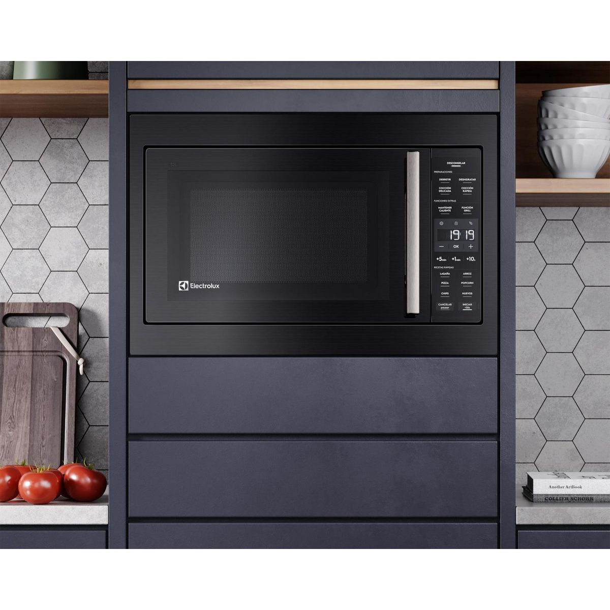 ELECTROLUX - Microondas Digital 32 Litros Negro ME3BP