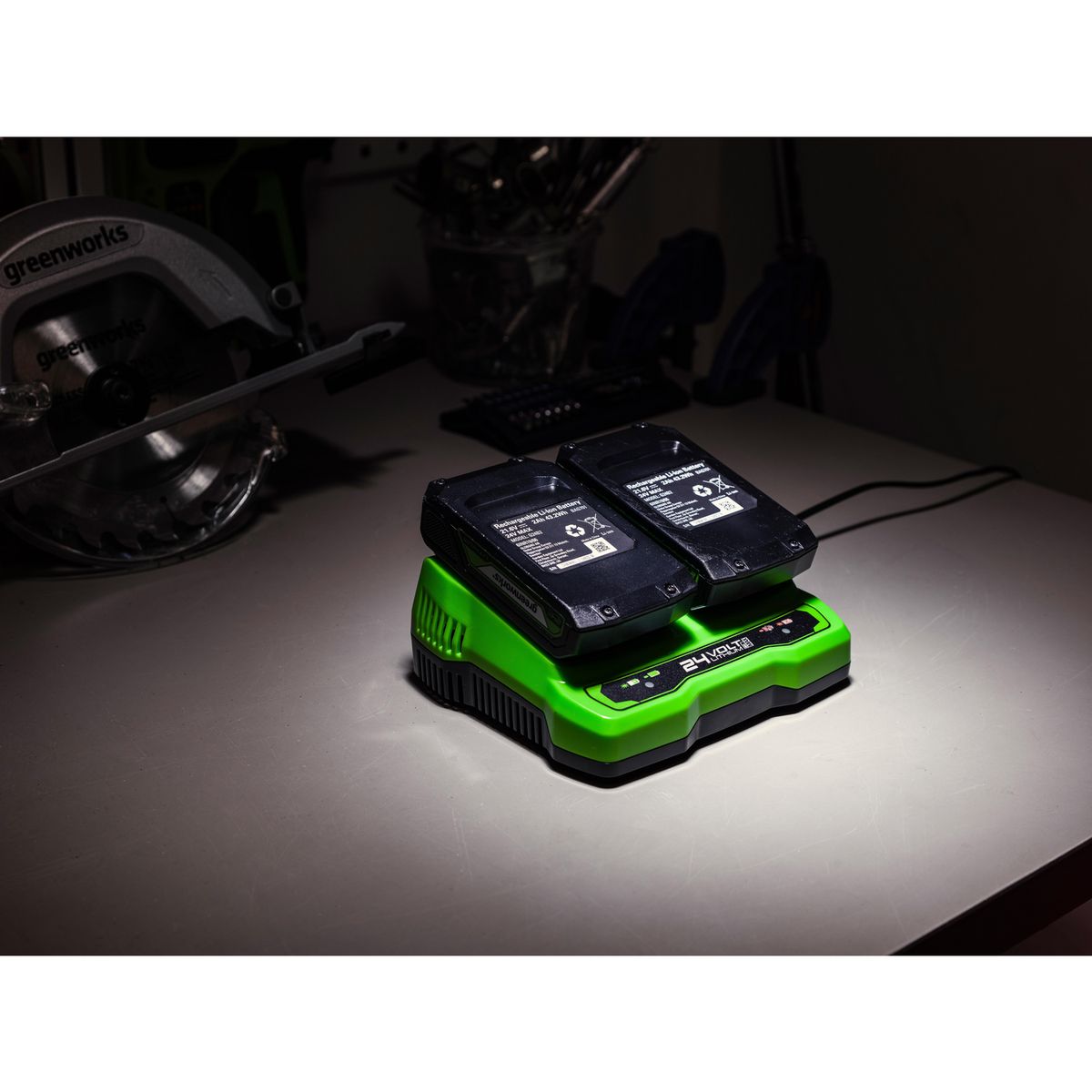 GREENWORKS - Cargador Batería Dual 4 Ah Herramientas Jardín Eléctricas