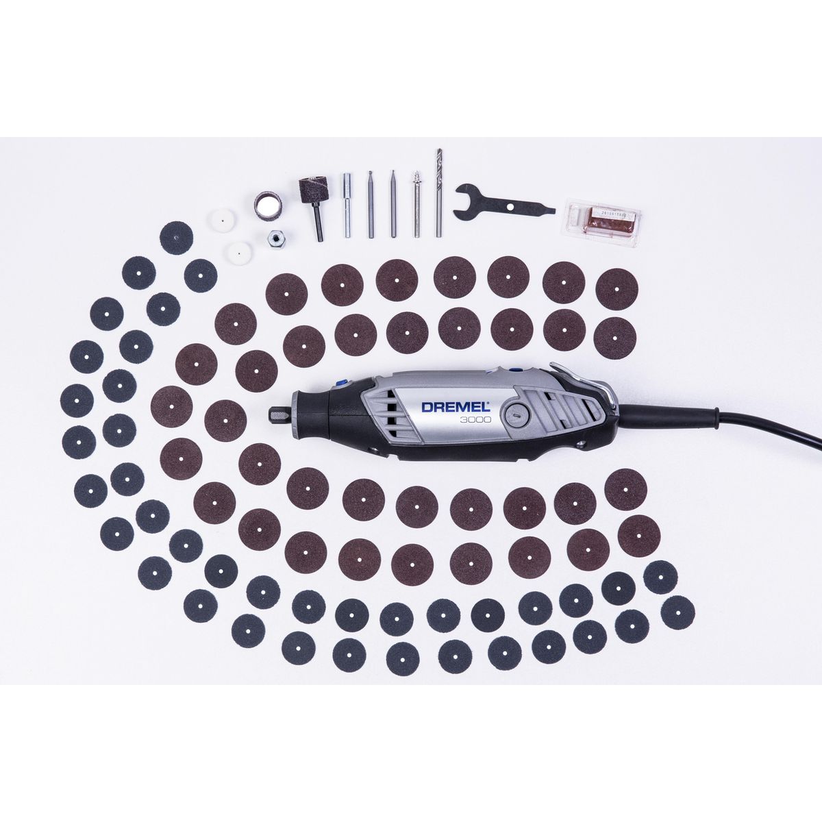 DREMEL - Herramienta Multipropósito Demel 3000/1 Aditamento/82 Accesorios