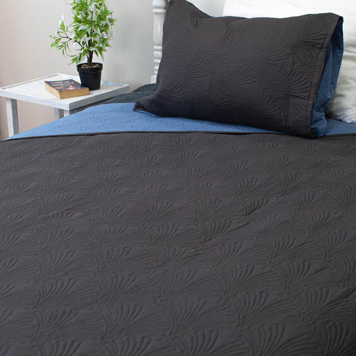 DORAL - Quilt 1.5 plazas Bicolor Negro/Azul 
