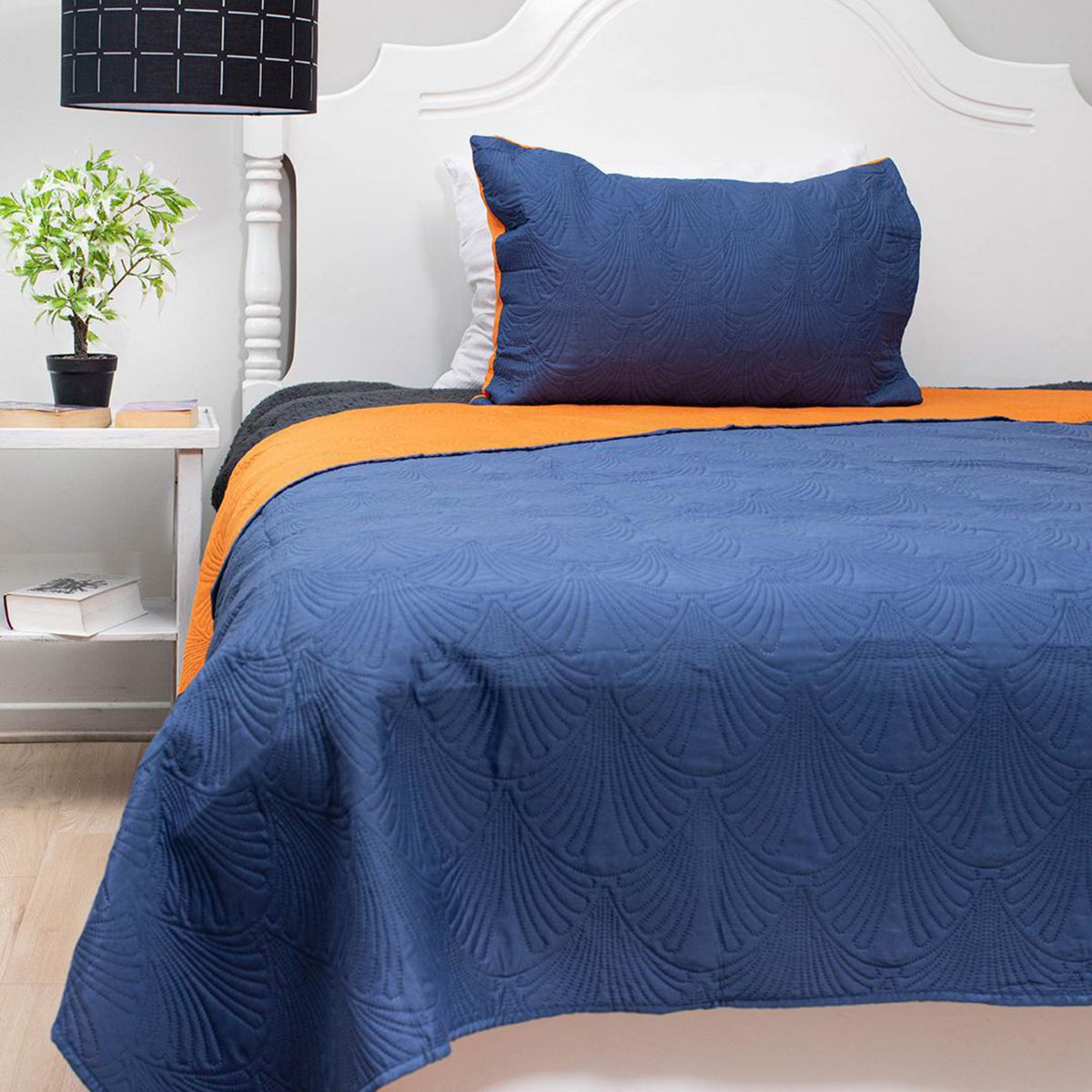 DORAL - Quilt 1.5 plazas Bicolor Azul/Naranjo 