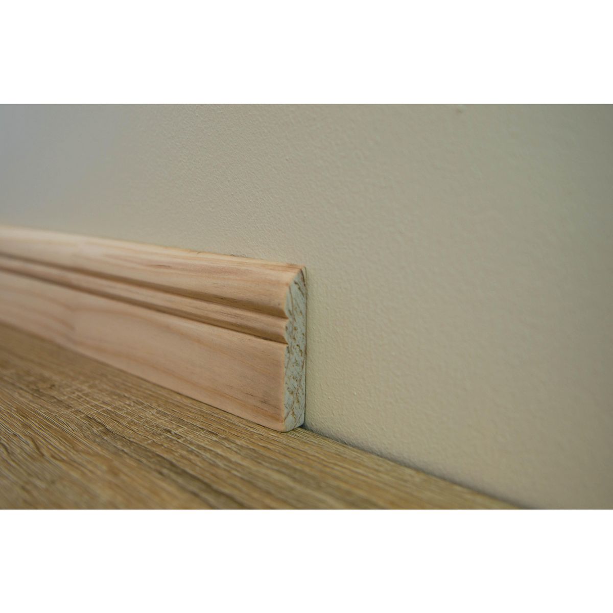 TIMBERMAC - Guardapolvo Pino Finger Natural 1.3 mm 6.8x300 cm