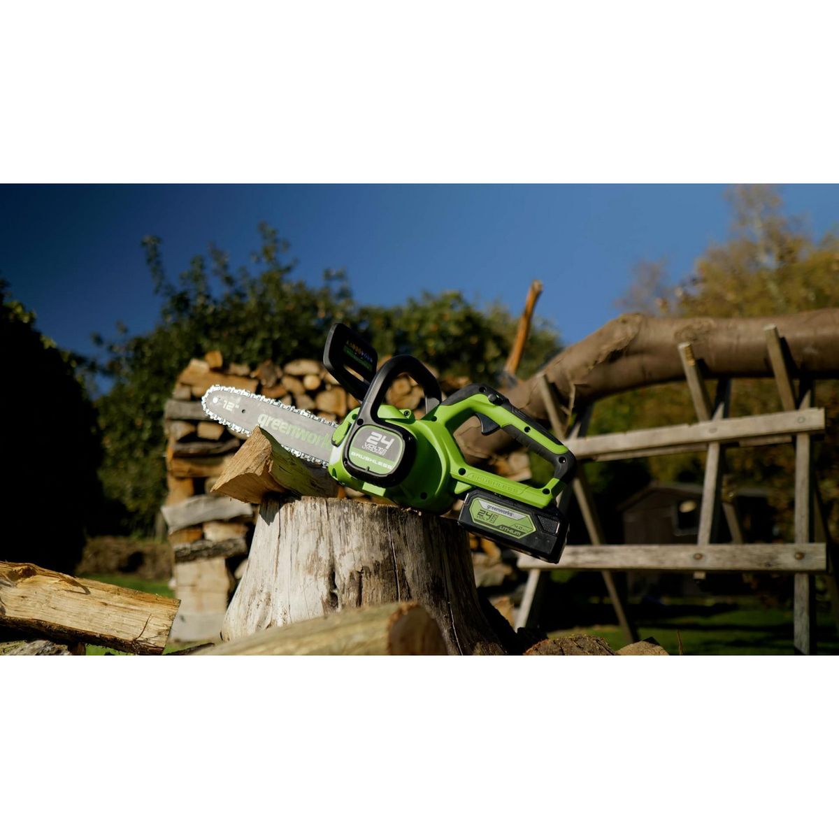 GREENWORKS - Motosierra inalambrica 24V 12"+KIT