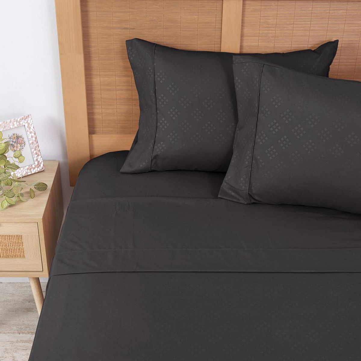 PLUMETTI - Sábana Embossed 2 plazas Negro