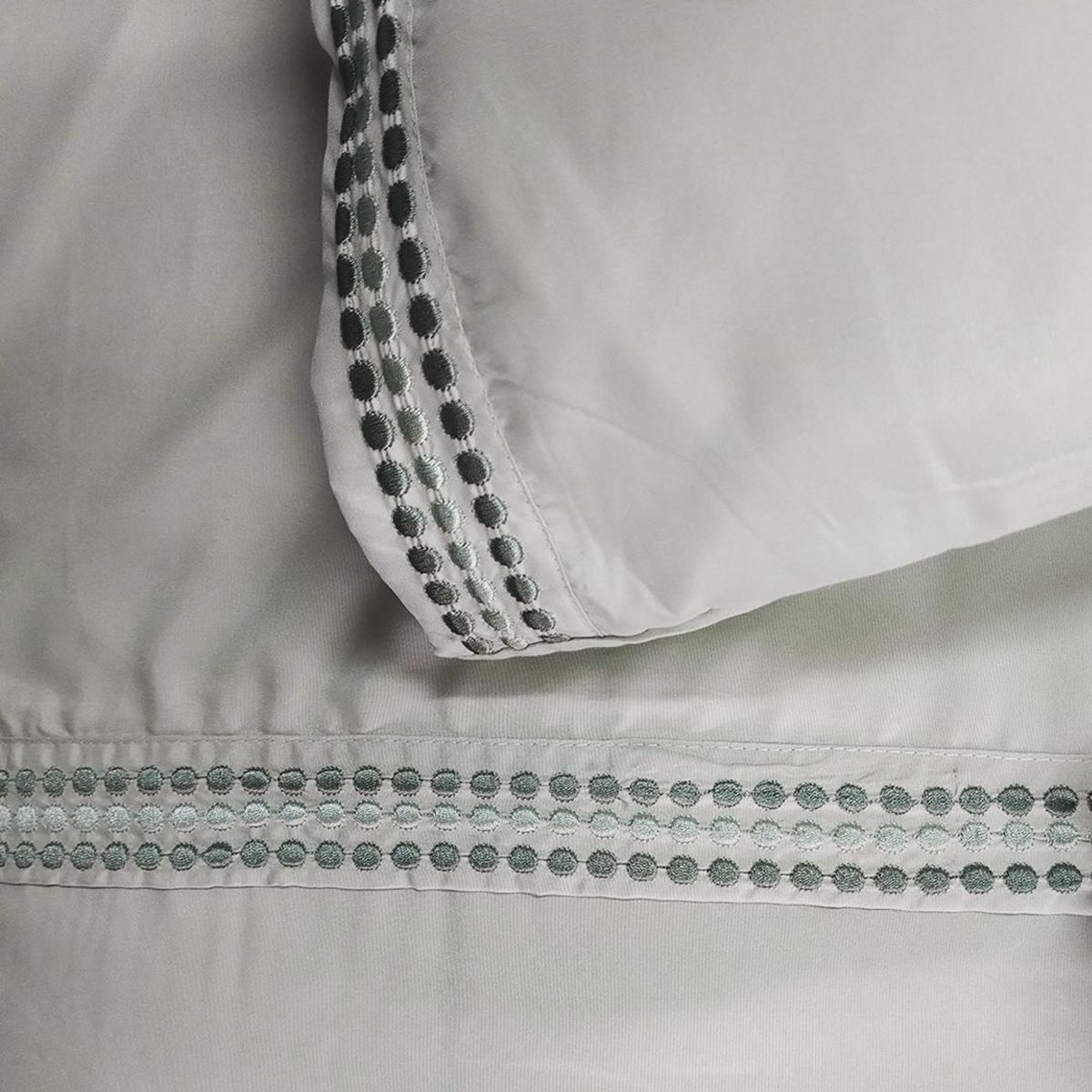 IDETEX - Sábana Bordada 1.5 plazas Verde