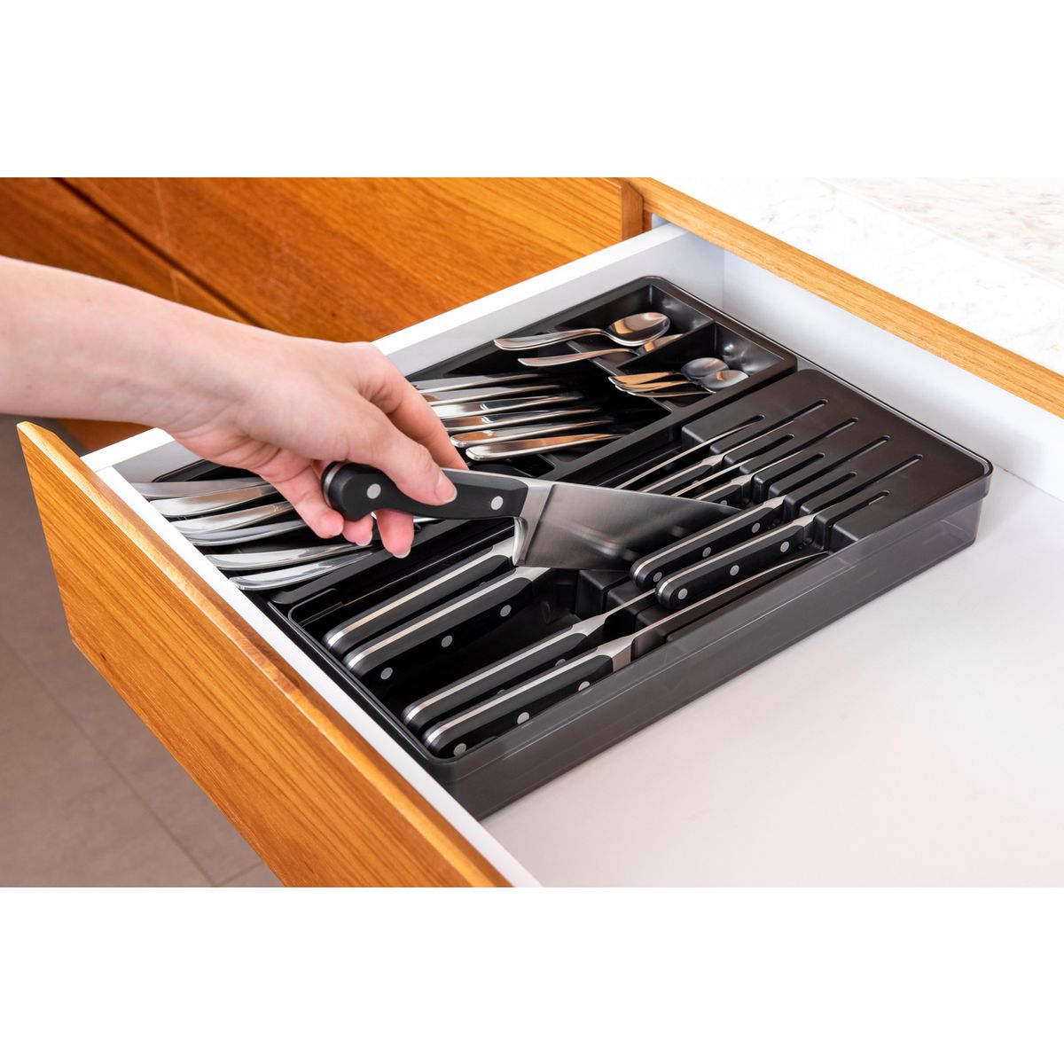 OU - Organizado cuchillo y cubiertos negro