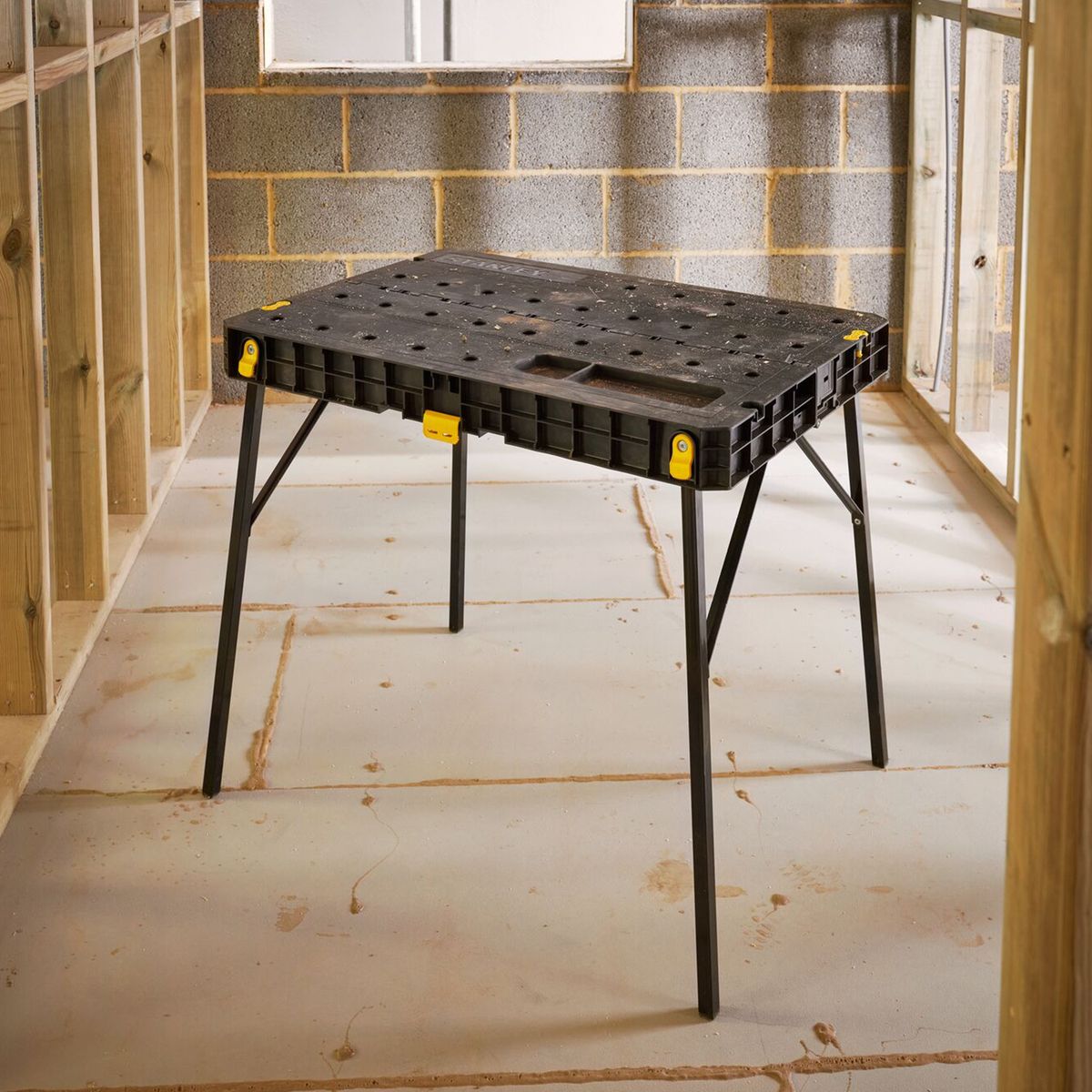 STANLEY - Mesa de trabajo capacidad de carga 320kg