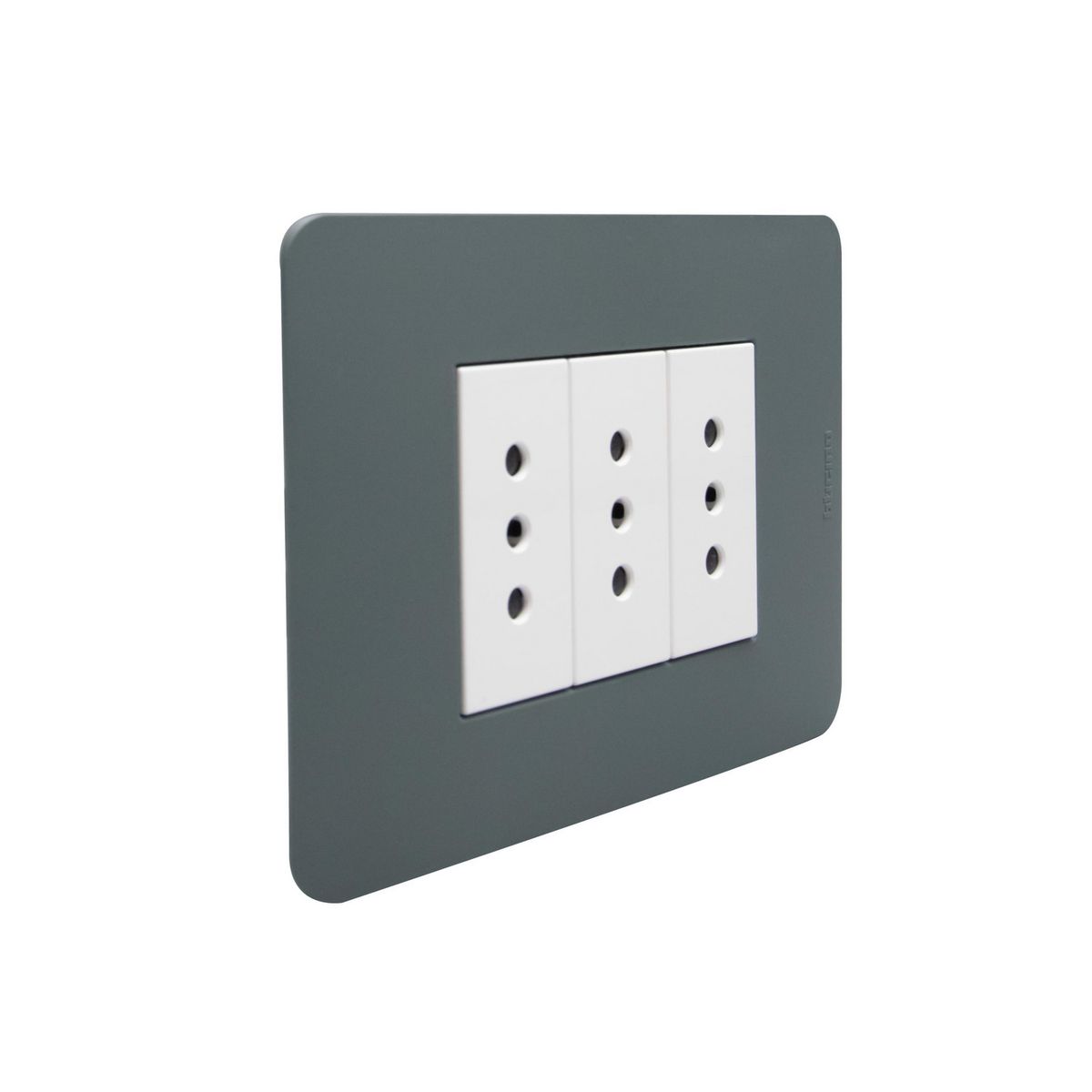 BTICINO - Tomacorriente triple 10a agave