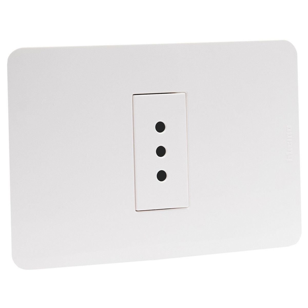 BTICINO - Tomacorriente simple 10a blanco Matix Go armado