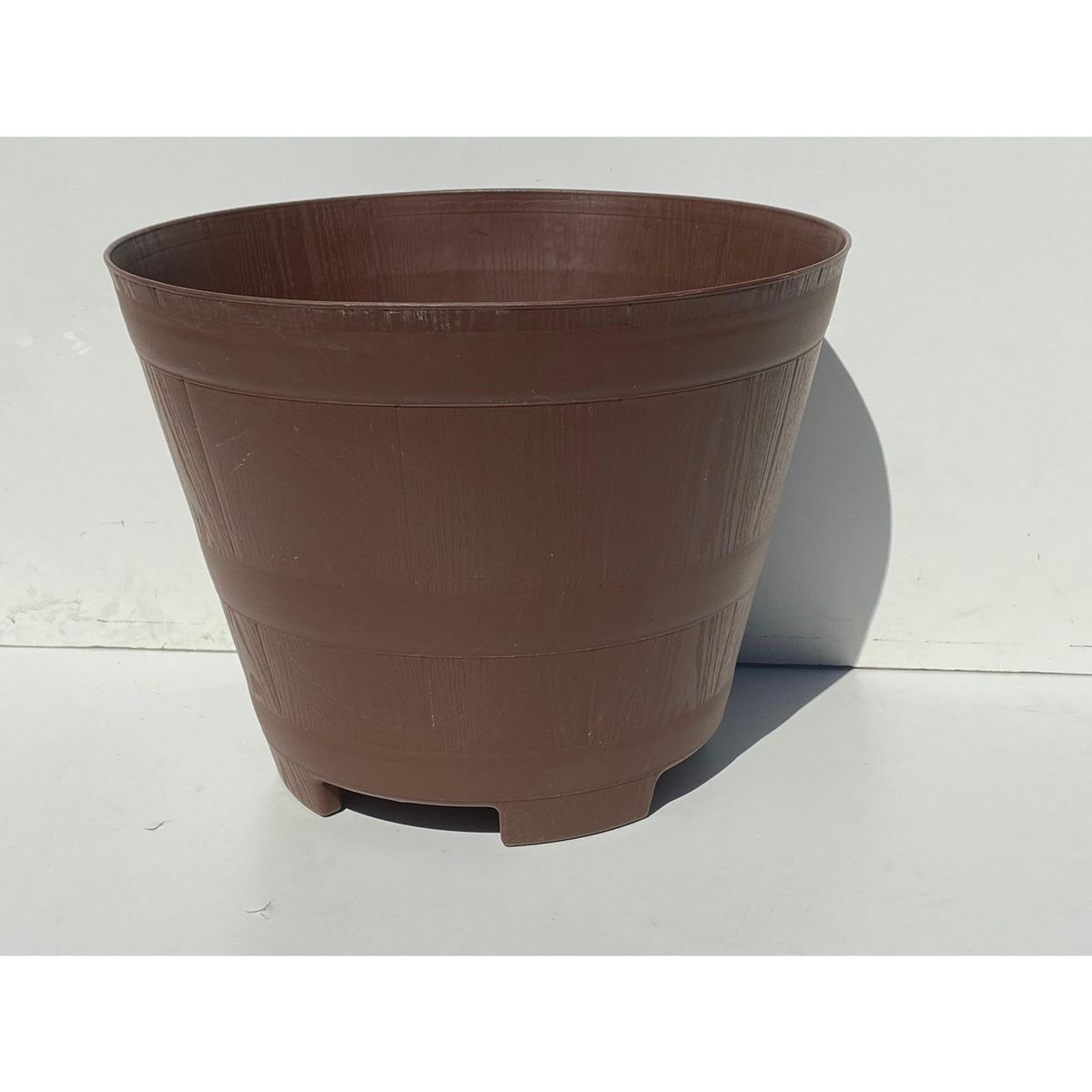 ERGO - Macetero Barril de Plástico 40x24 cm Café