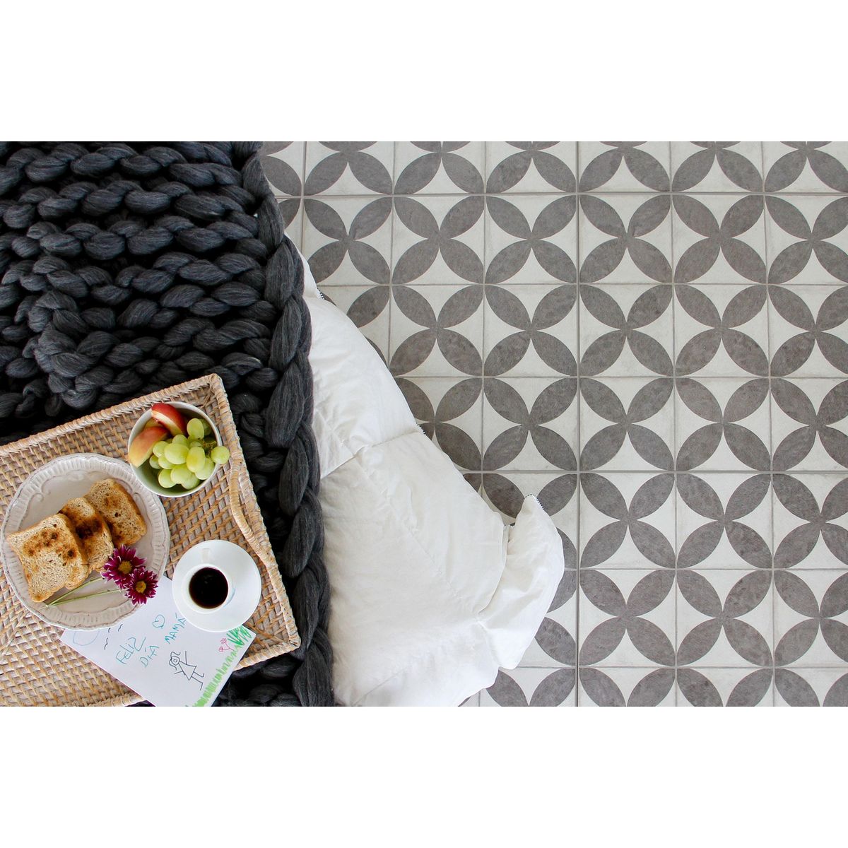 CORDILLERA - Cerámica 45.3x45.3 cm Flowers Black 2.26 m2