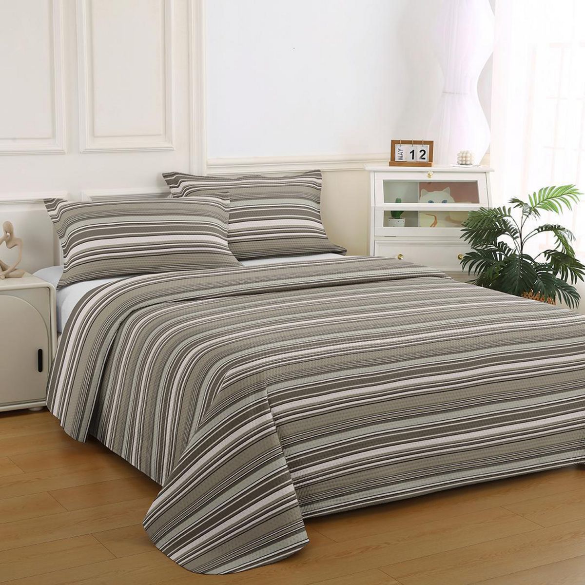 ILLUSIONS - Quilt King Bruselas Crema 