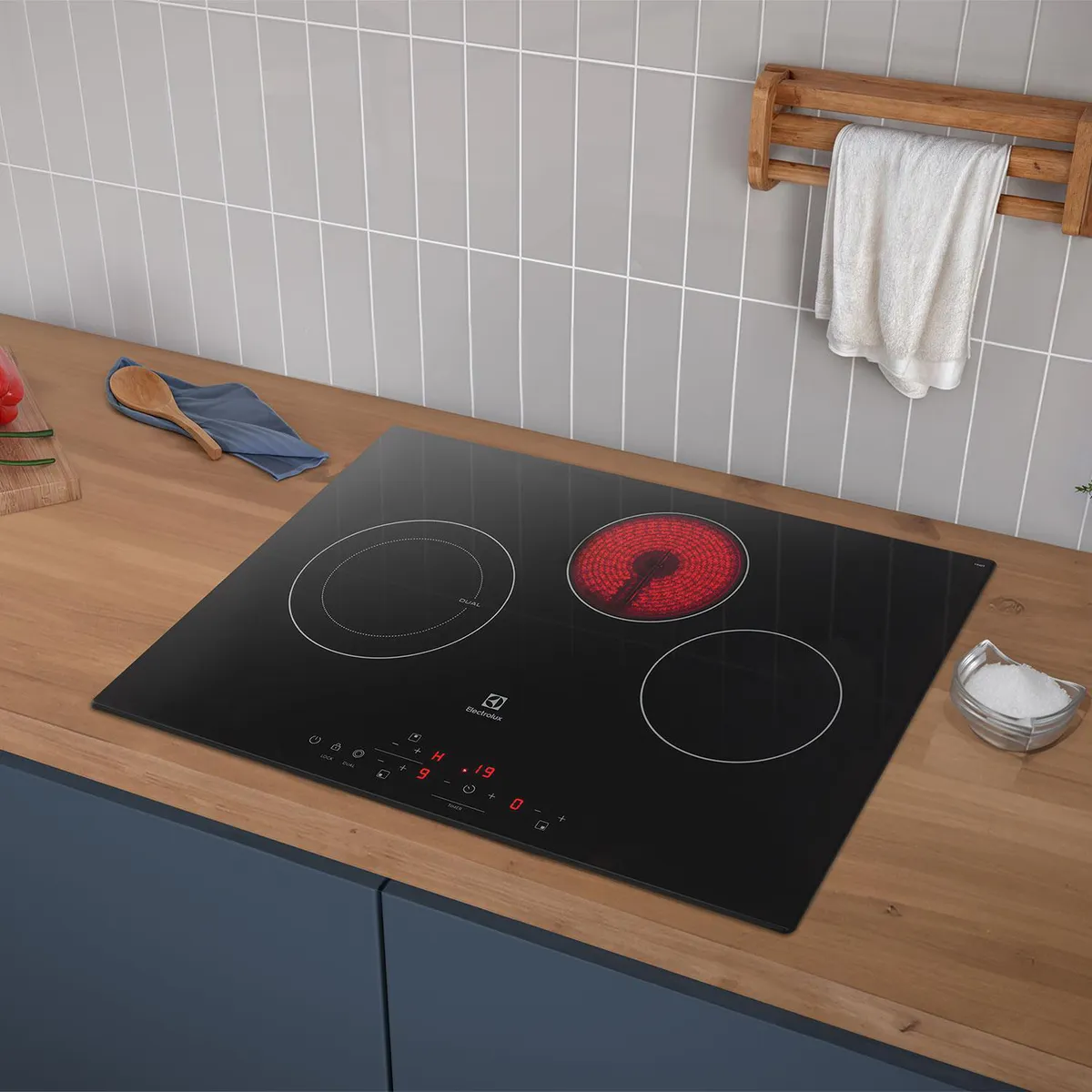 ELECTROLUX - Encimera Vitrocerámica 3 Platos Negro VE6DT