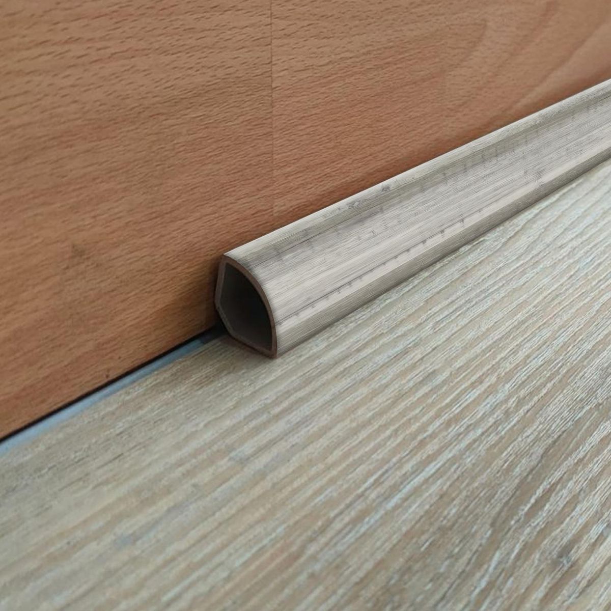 HOGA - Cuarto Rodon 19mm x 19mm x 2mt Gris Absoluto