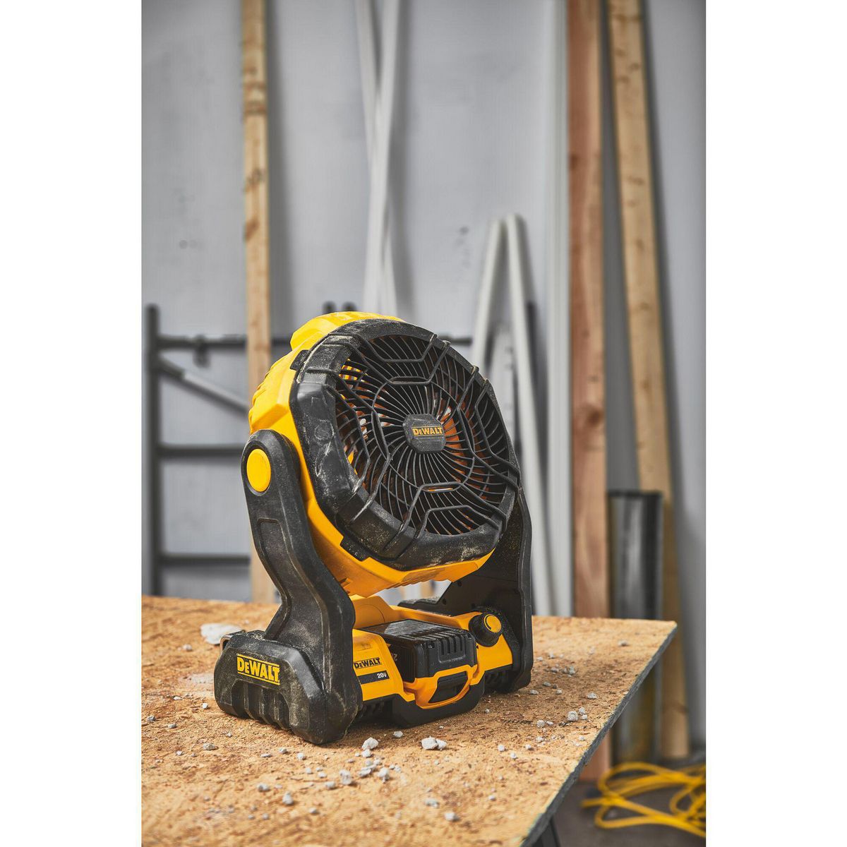 DEWALT - Ventilador Inalámbrico 20V