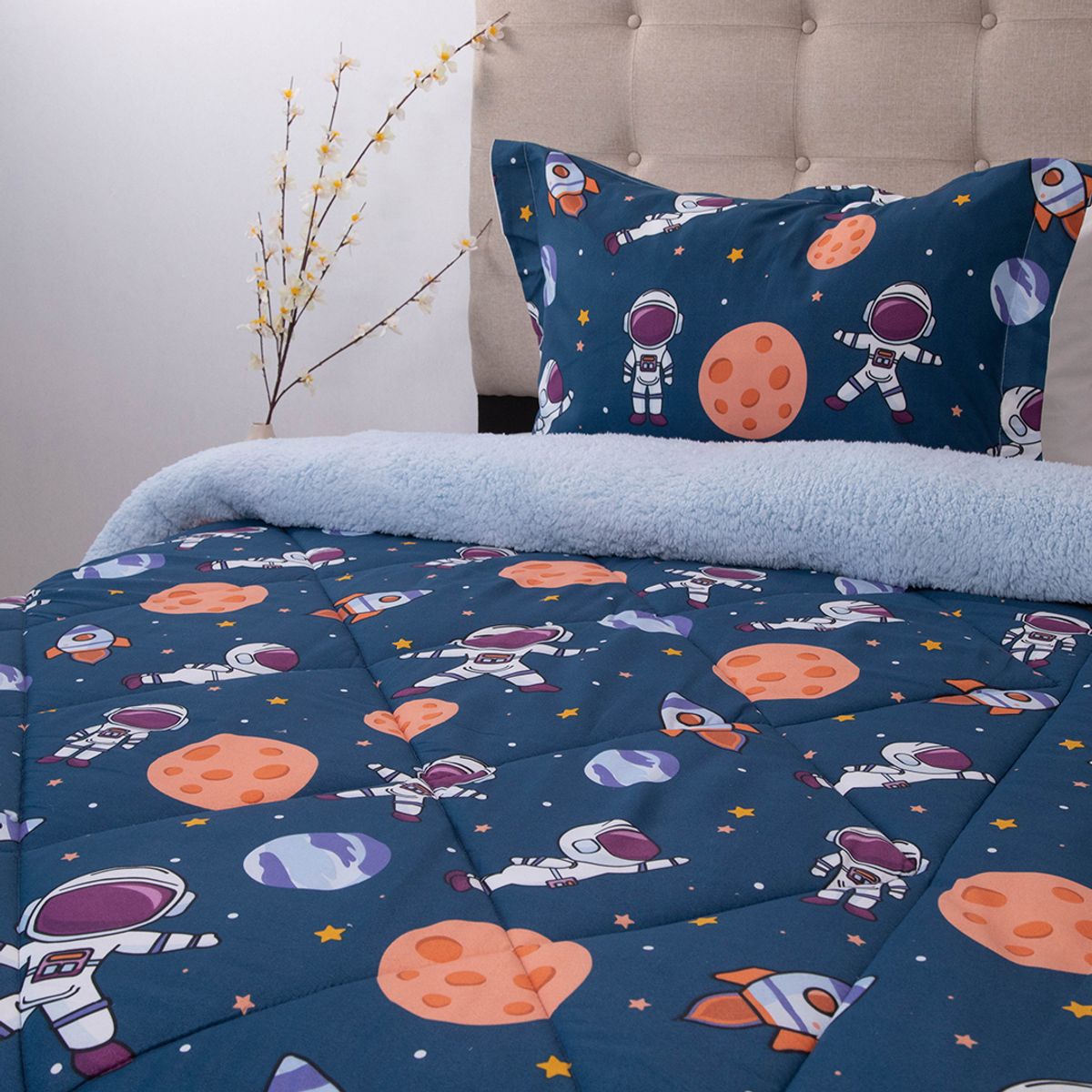 DORAL - Plumón Sherpa Kids Astronauta 1.5 plazas Senses Multicolor 