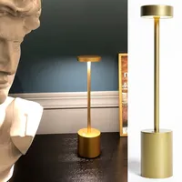 Lámpara Led Mesa Minimalista Dorado 8x33.8 cm