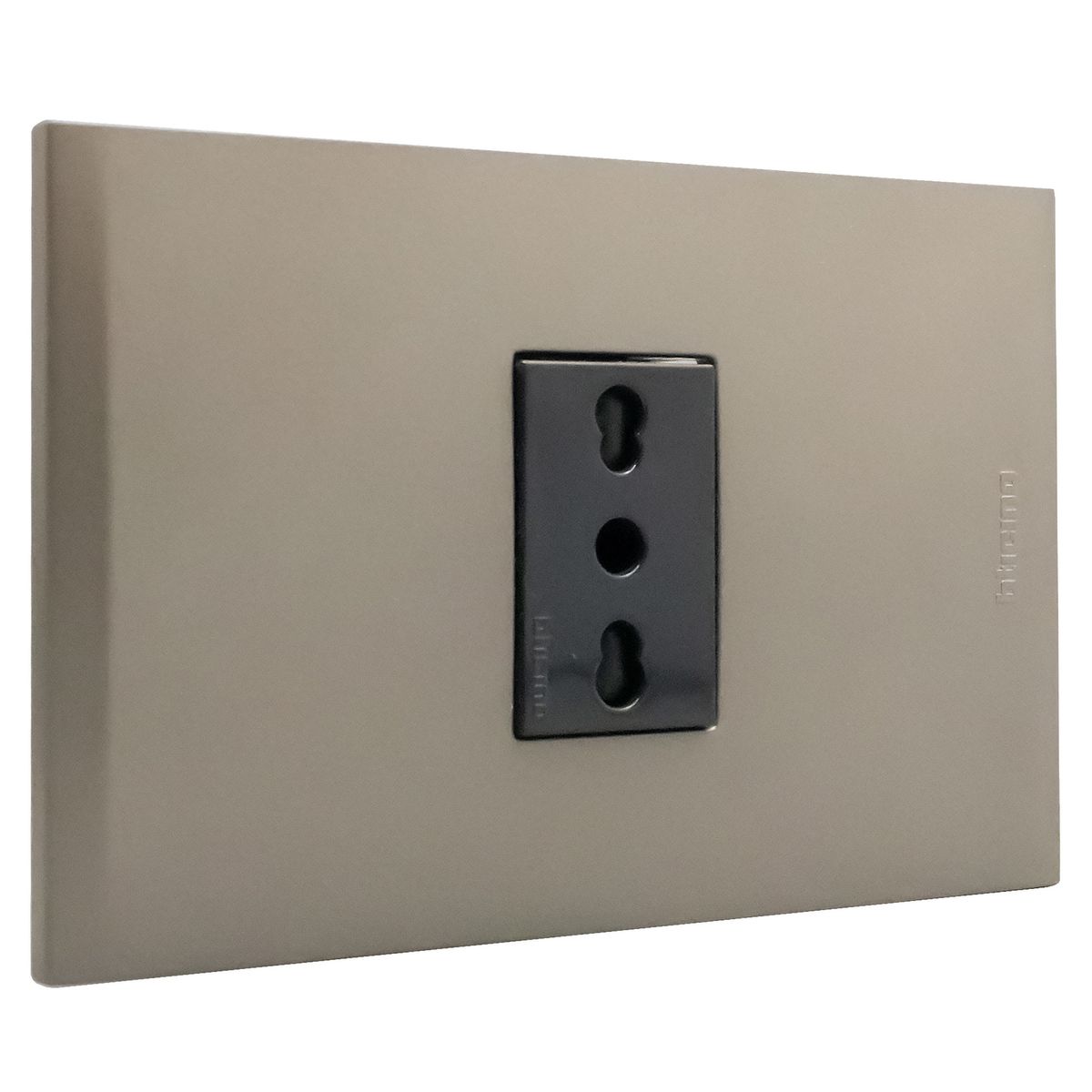 BTICINO - Enchufe armado simple 10/16 Terra Nobile