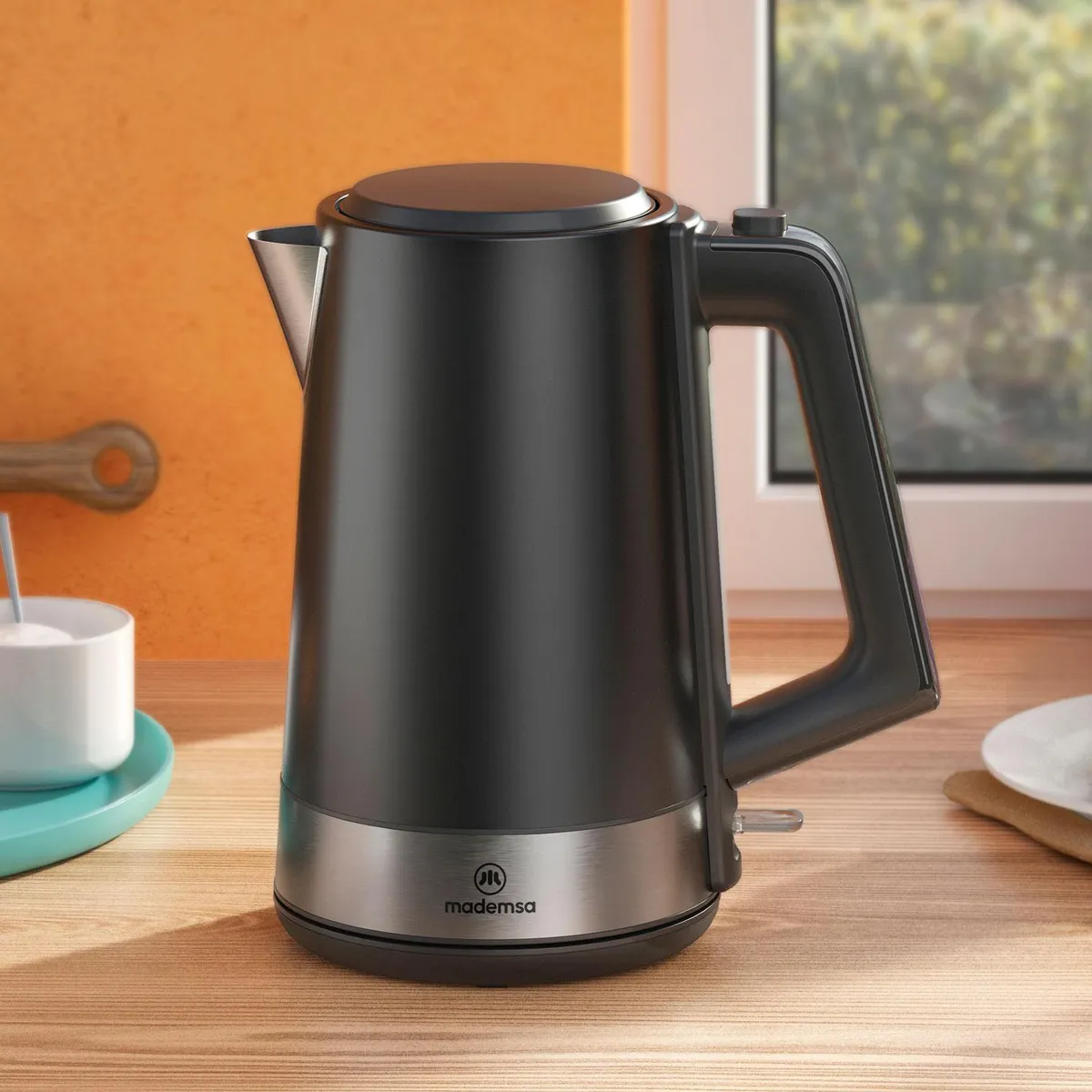 MADEMSA - Hervidor 2 Litros Inox/Negro MEK40