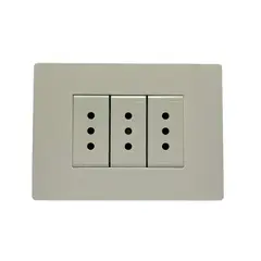 SINTHESI - Enchufe triplex 10A armado S32 blanco