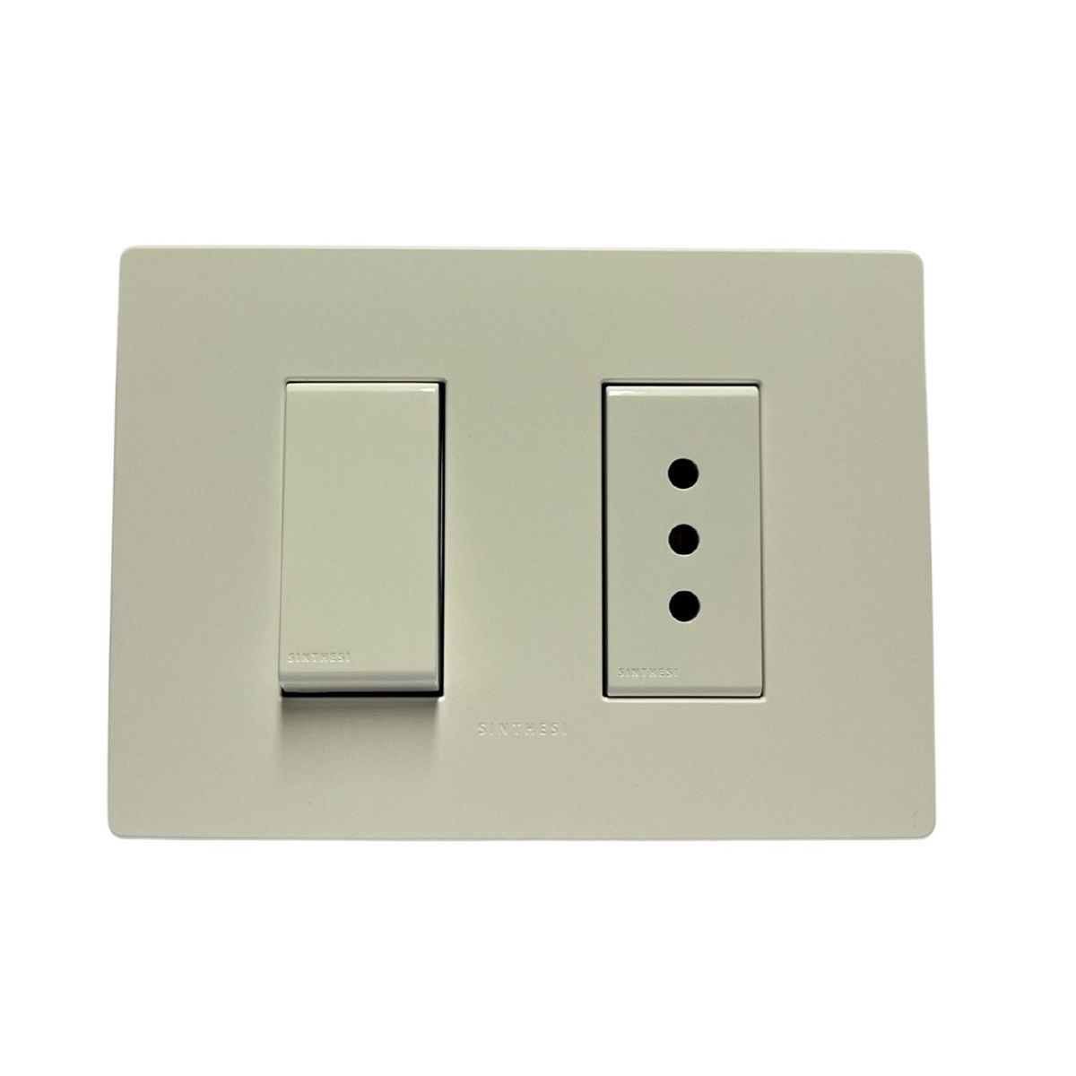 SINTHESI - Interruptor 9/12 + enchufe 10A armado S32 blanco