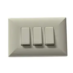 SINTHESI - Interruptor Triple Conmutador 9/24 Armado S17 Blanco