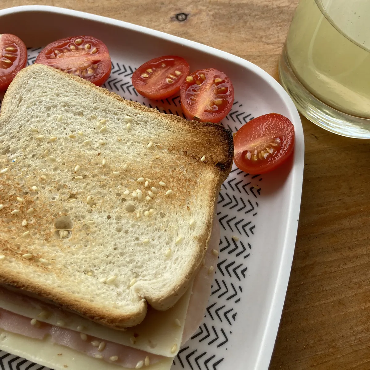 DECOGREEN - Plato 18x18 cm BioBamboo Cuadrado Flechas