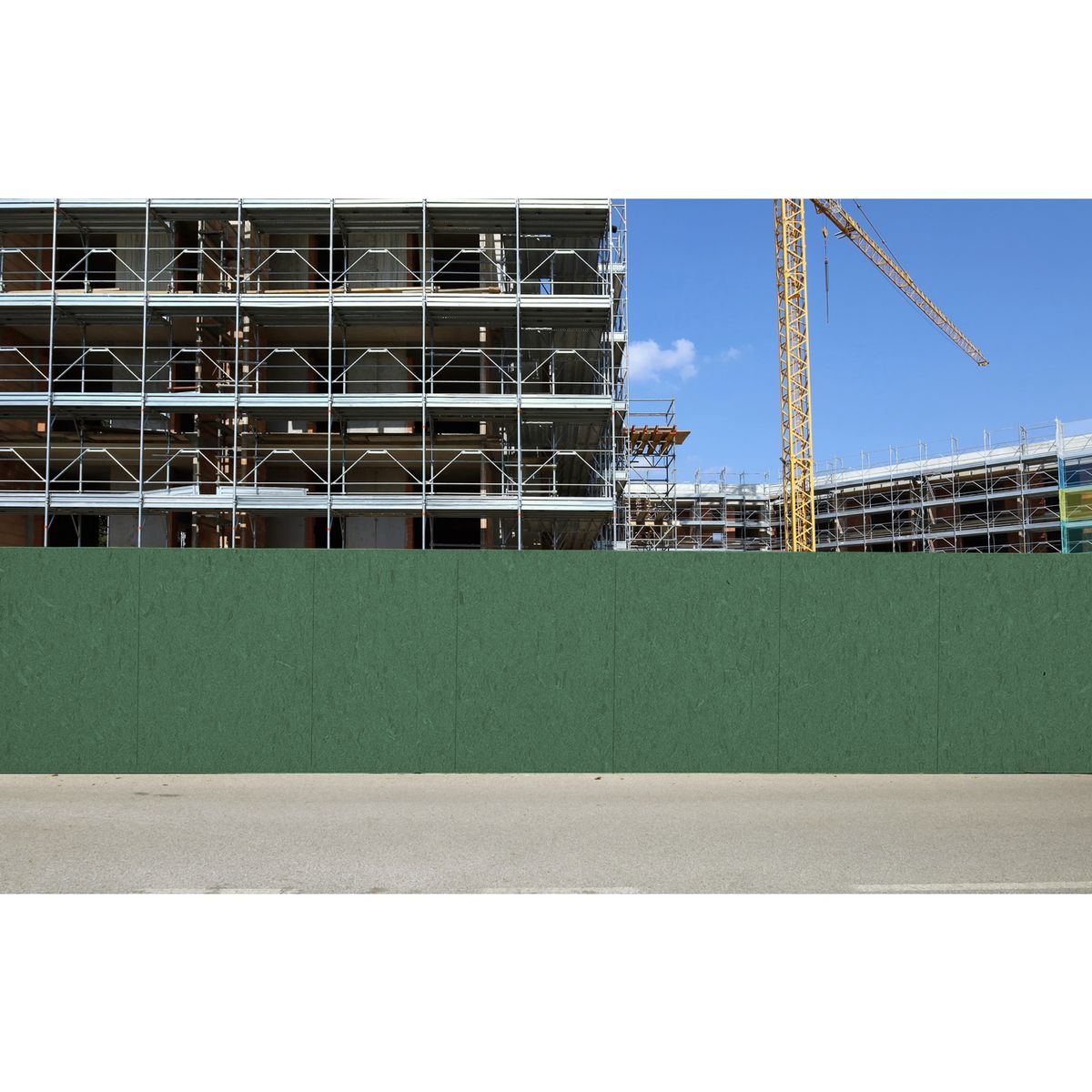 MASISA - Cierre Perimetral Verde 8 mm 122x244 cm