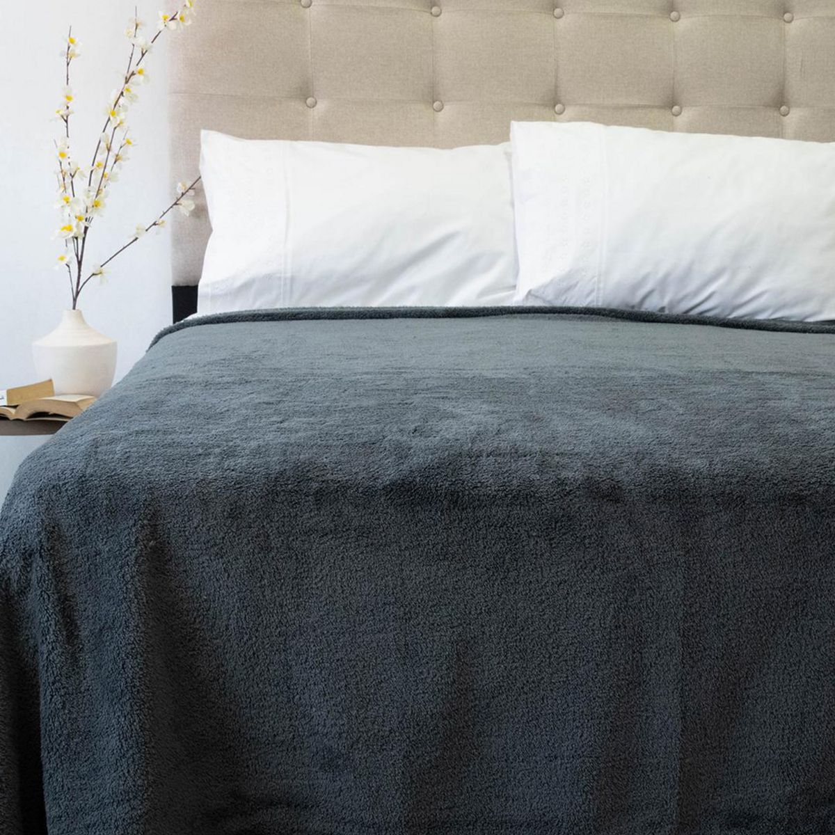 DORAL - Frazada Softy Deluxe 2 plazas Gris Oscuro