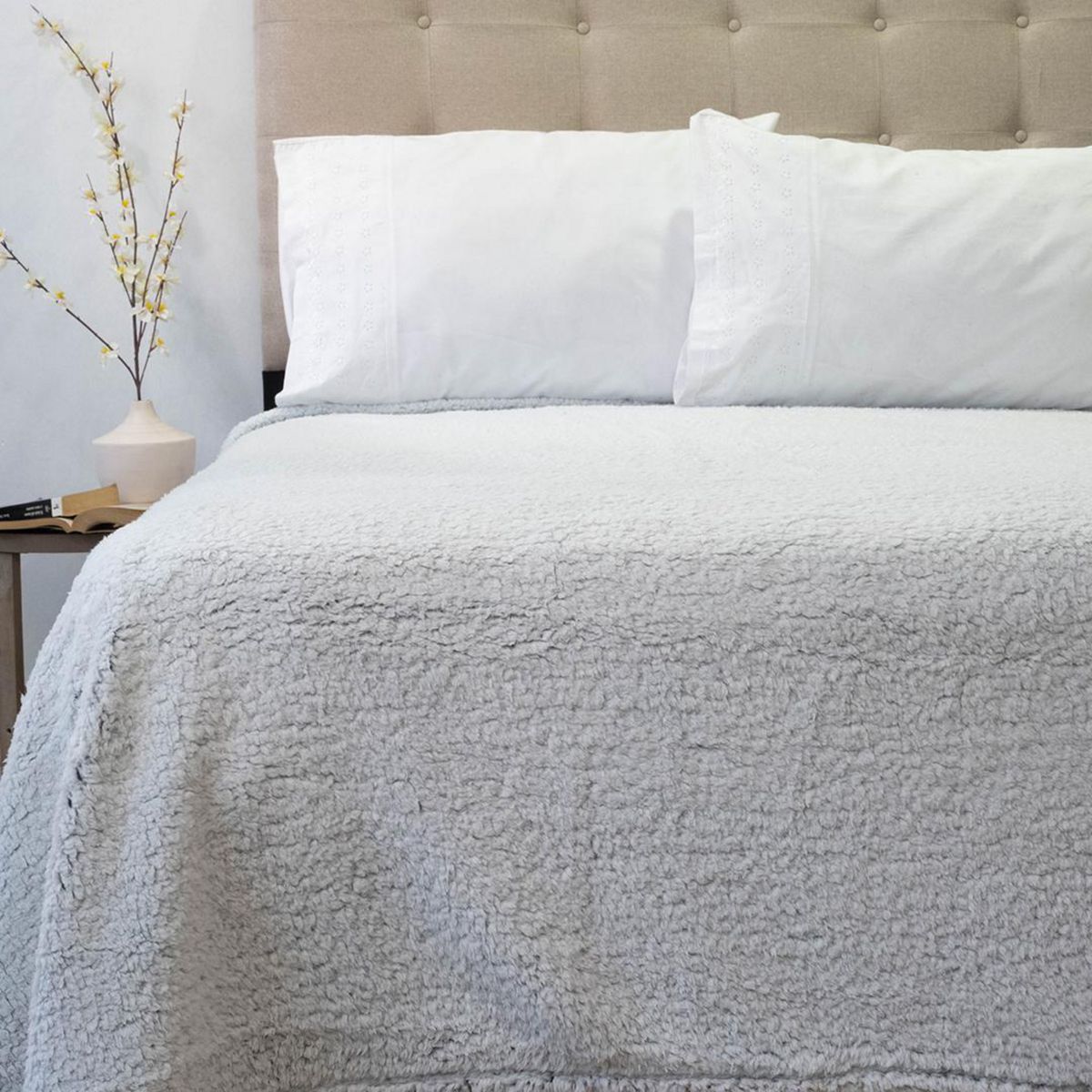 DORAL - Frazada Chiporro Two Tones Deluxe 2 plazas Gris Claro