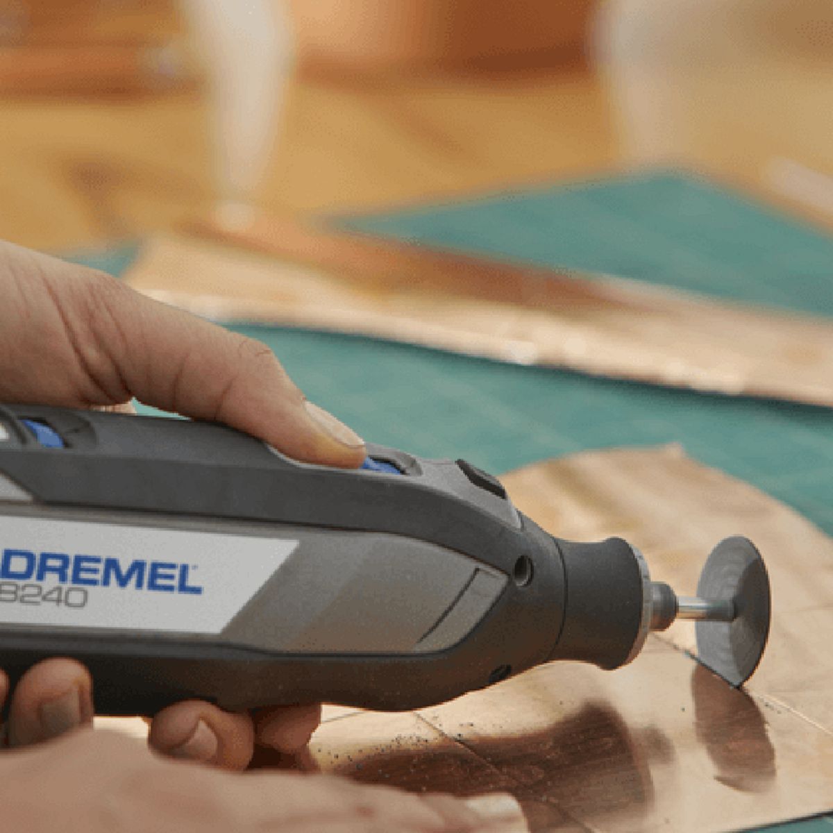 DREMEL - Kit de accesorios giratorios para metal 734-01 de 16 piezas