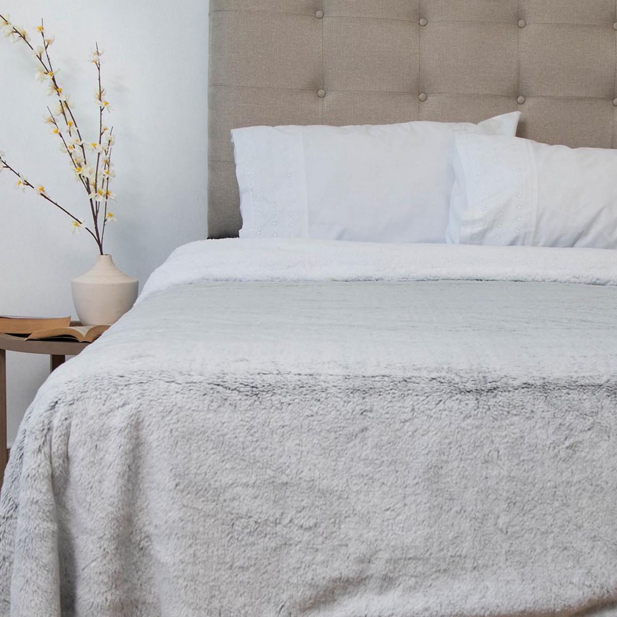 DORAL - Frazada Deluxe 2 plazas Gris Claro