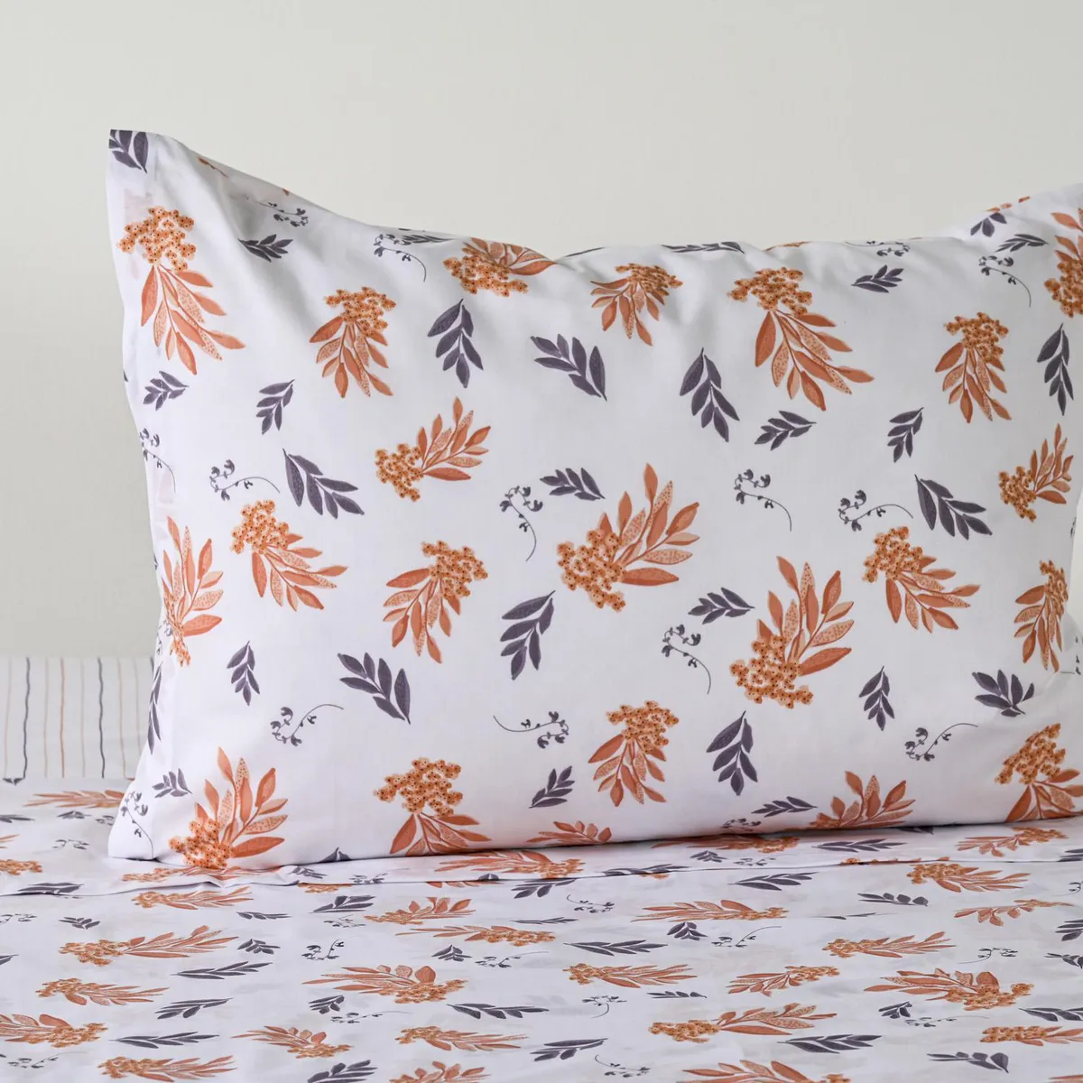 CANNON - Sabana Lavanda Rosa 1.5 plazas 144 Hilos Rosa