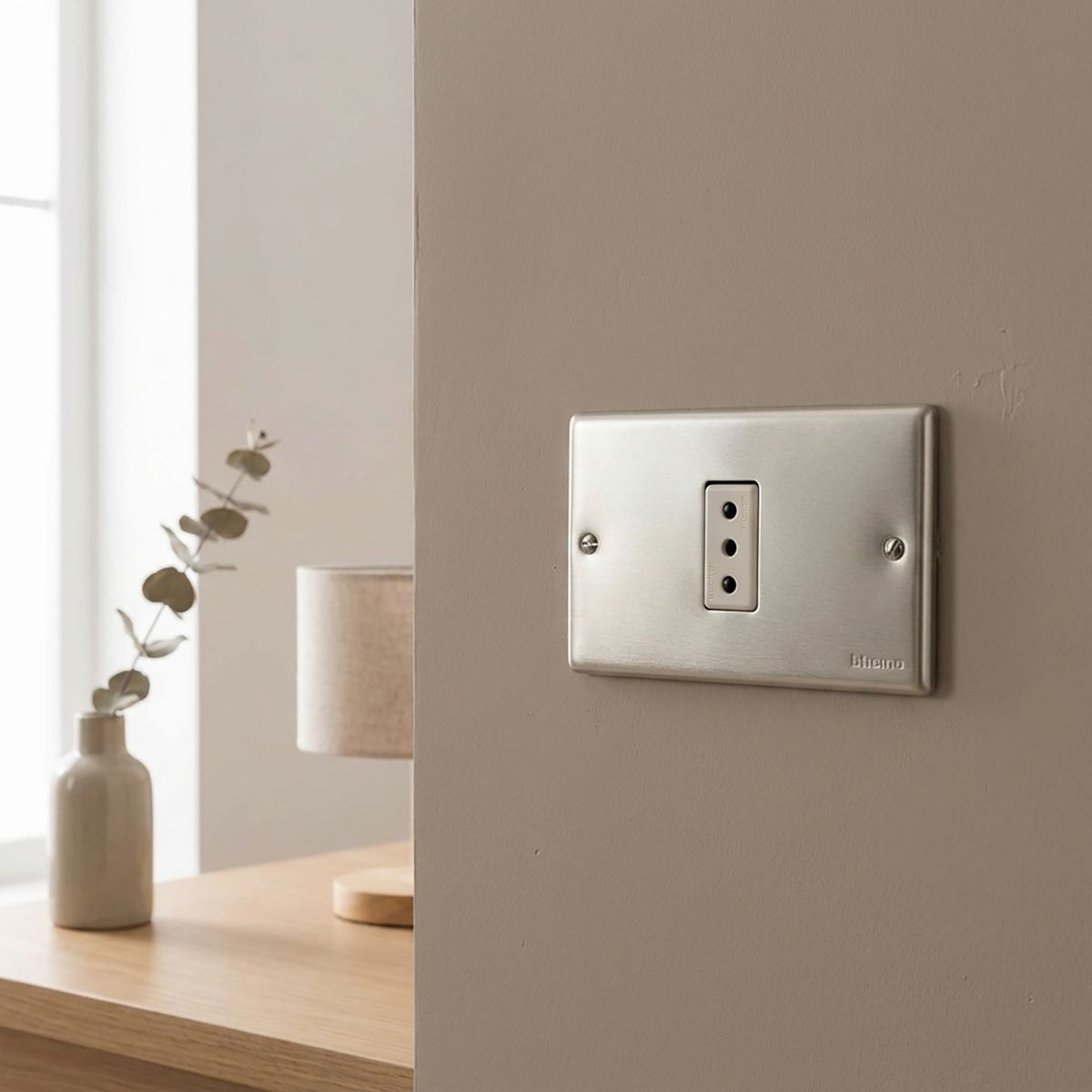 Tomacorriente Simple 10 A Beige, marca BTICINO - Foto 2