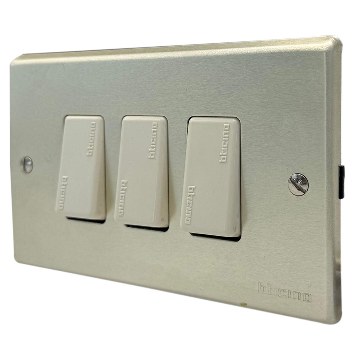 BTICINO - INTERRUPTOR TRIPLE MAG 5001/3K