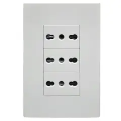 HALUX - Tomacorriente 10A/16A Triple Blanco Clio