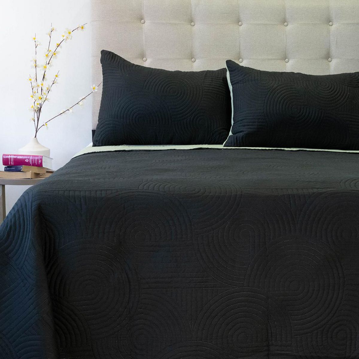 DORAL - Quilt 2 plazas Bicolor Negro-Verde 