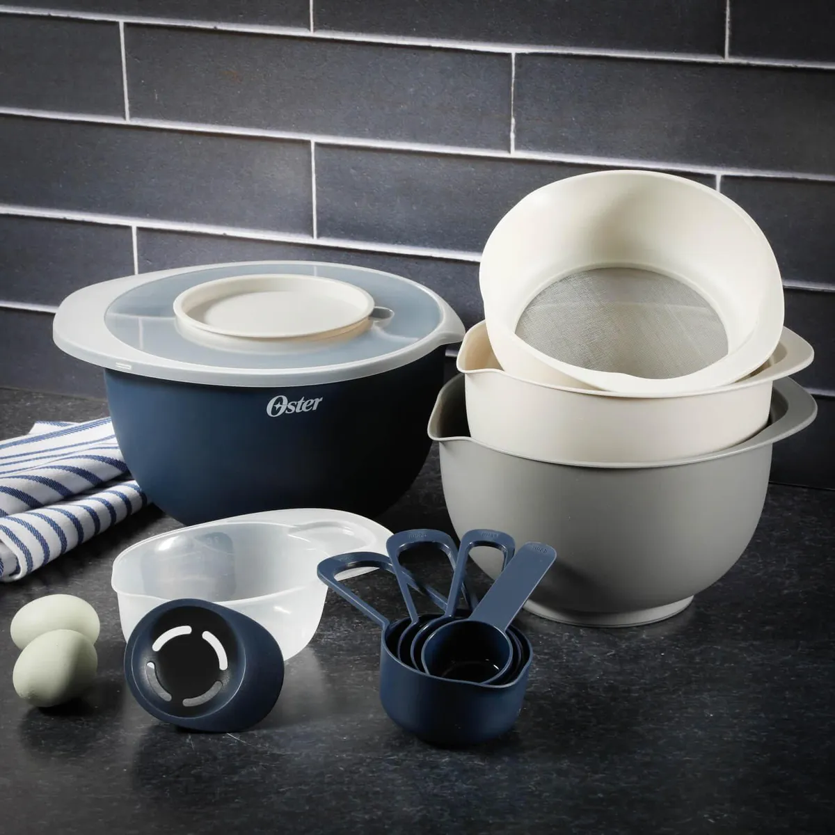 OSTER - Set de 12 piezas para hornear bowls y medidos Baker