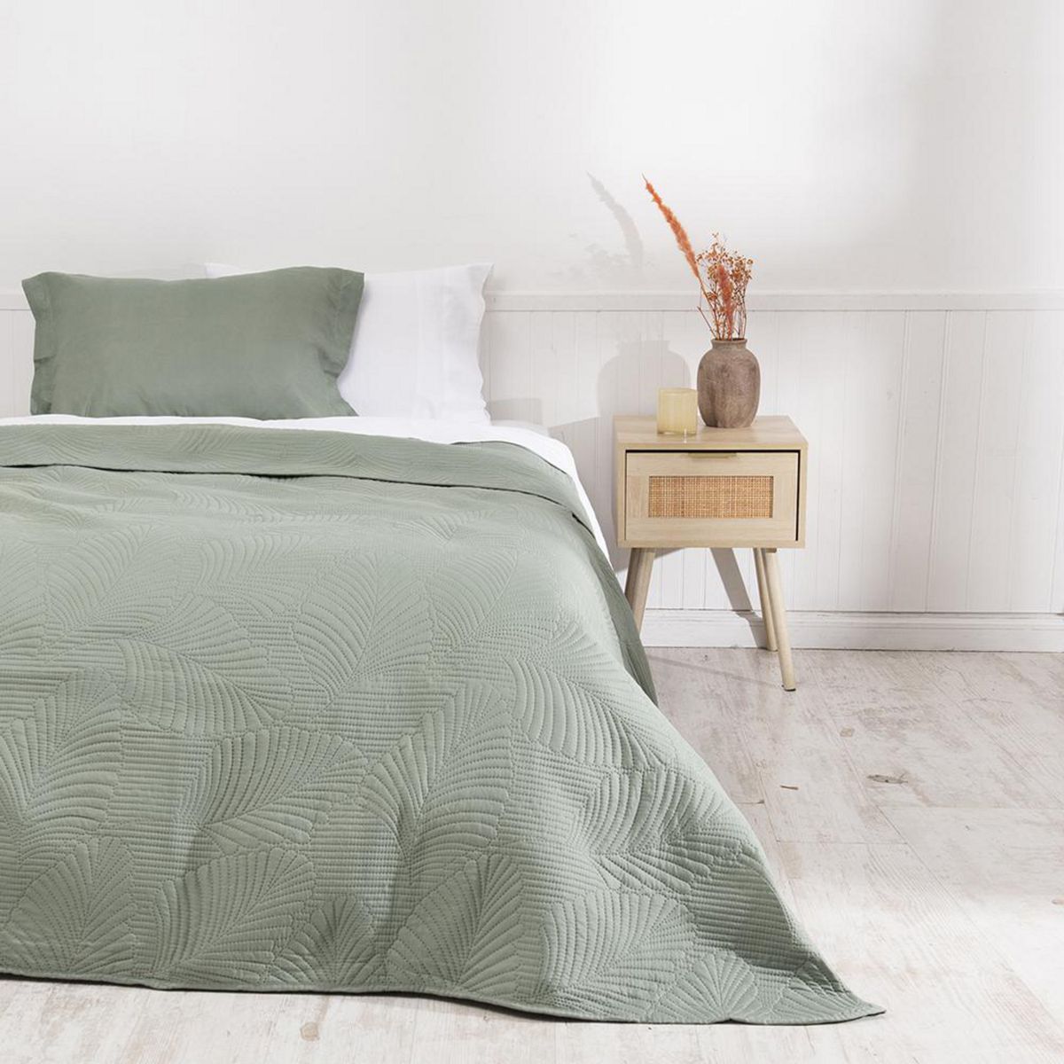 MASHINI - Quilt 1.5 plazas Liso Verde 