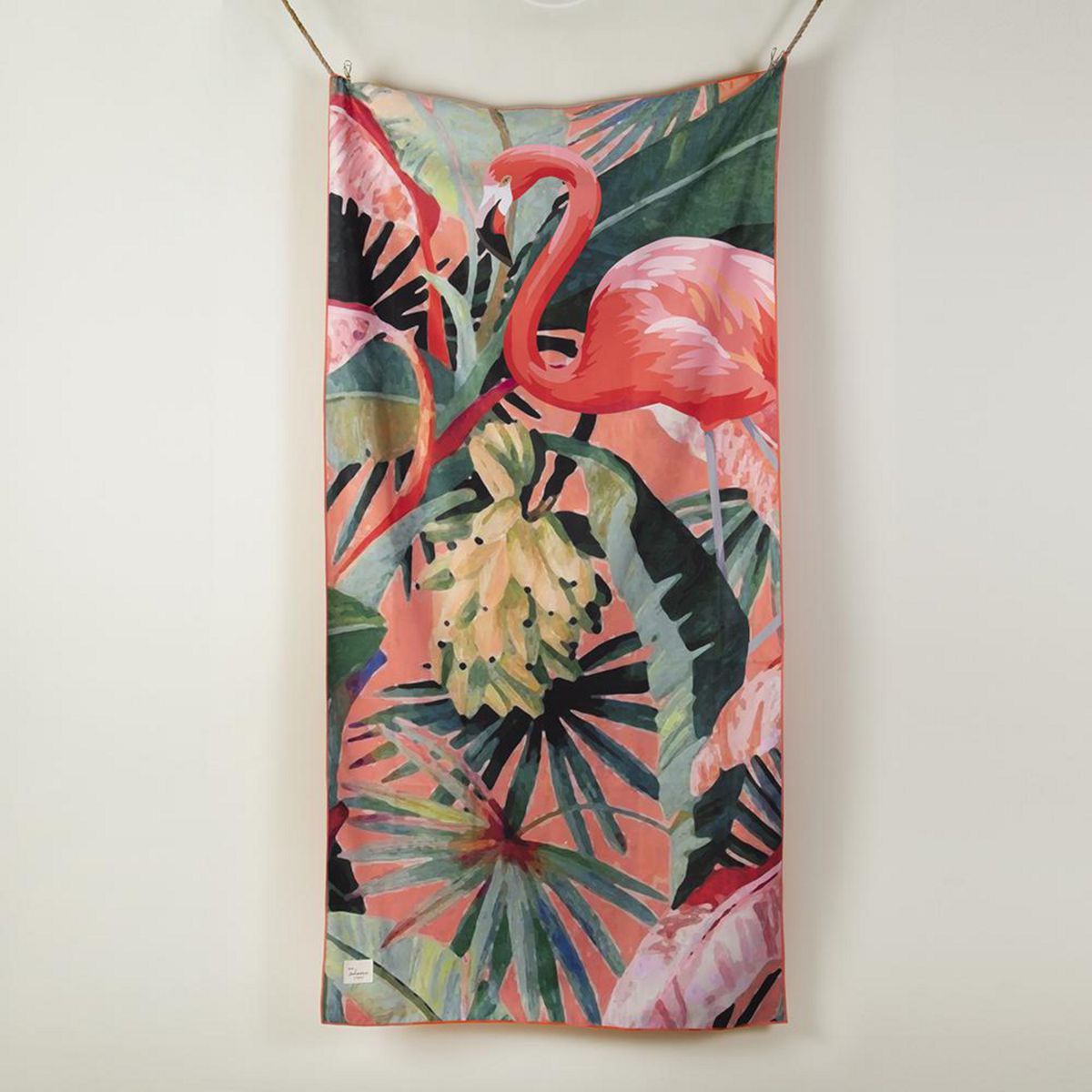 Toalla Playa Flamingo 200 gr Poliéster 90x180 cm Coral, marca MASHINI - Foto Principal