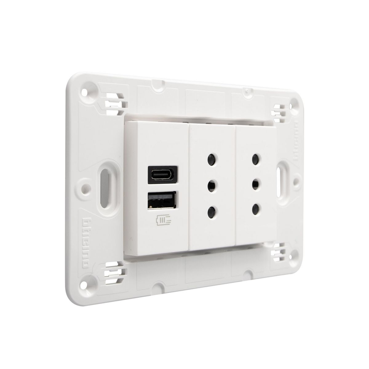 BTICINO - Toma Doble 10A + Usb A+C Blanco Semi Armado Matixgo