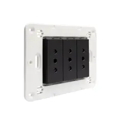 BTICINO - Tomacorriente Triple 10A Black Semi Armado Matixgo