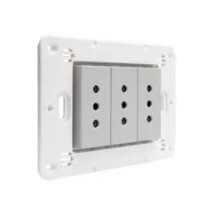 BTICINO - Tomacorriente Triple 10A Gris Semi Armado Matixgo