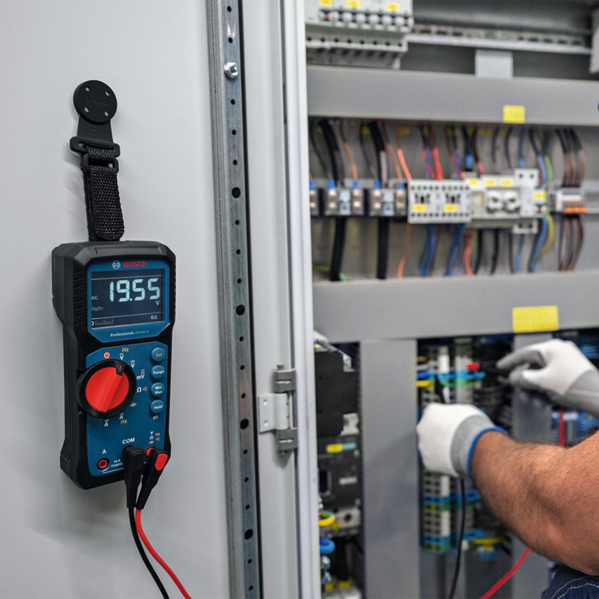 BOSCH - Multímetro Digital TRMS Bosch GDM 600-15 + gancho magnético