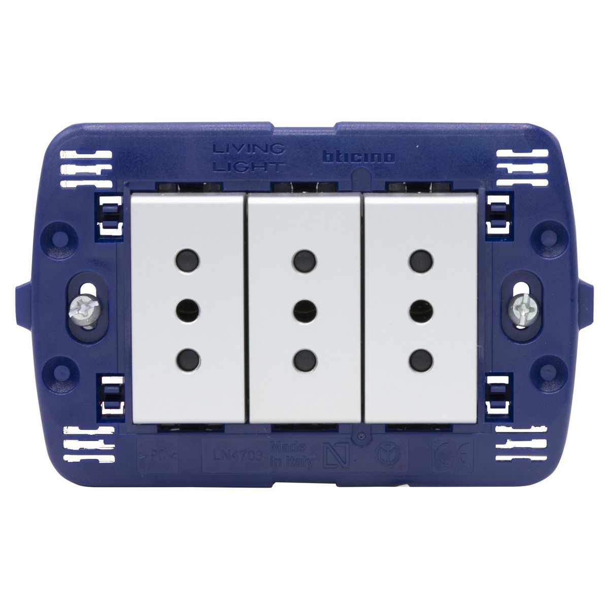 BTICINO - Tomacorriente Triple 10A Semi Armado Tech Ll