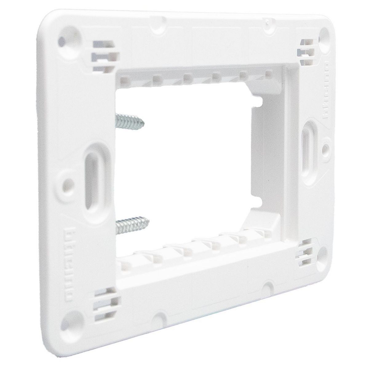 BTICINO - Soporte 3 Modulos Semi Armado Blanco Matixgo